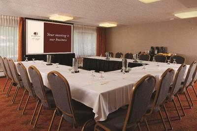 DoubleTree by Hilton Hotel Monroeville
