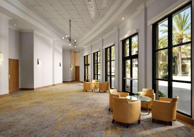 Hotel Zessa Santa Ana - a DoubleTree by Hilton