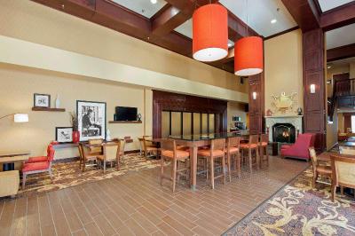 Hampton Inn & Suites Cleveland-Southeast/Streetsbo