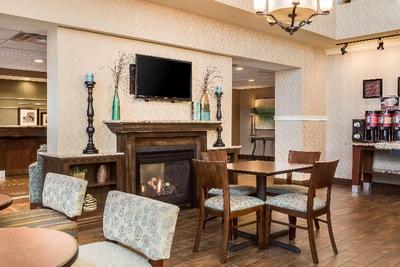 Hampton Inn & Suites Lincoln - Northeast I-80