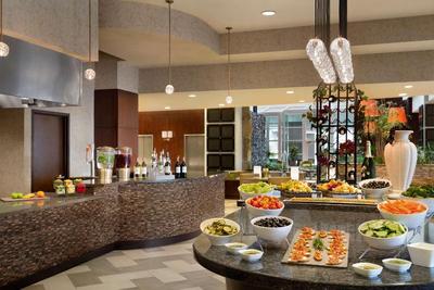 Embassy Suites Los Angeles Glendale