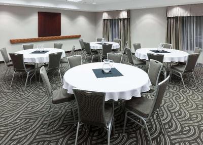 Hampton Inn & Suites Tulare