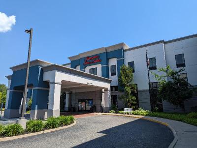 Hampton Inn & Suites Mahwah