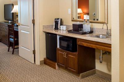 Embassy Suites by Hilton Sacramento Riverfront Pro