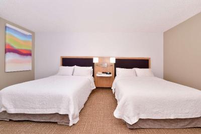 Hampton Inn & Suites Plymouth