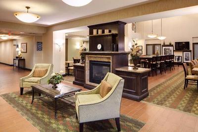 Hampton Inn & Suites Chicago St. Charles
