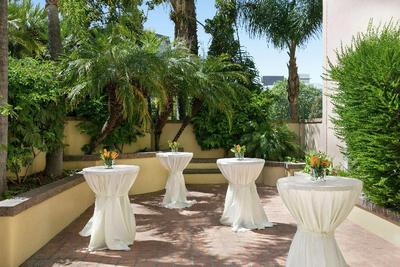 Embassy Suites by Hilton Los Angeles Downey