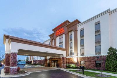 Hampton Inn & Suites Chicago Libertyville