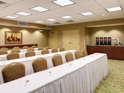 Hampton Inn & Suites Chicago Libertyville
