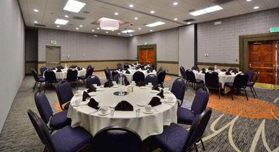 Embassy Suites by Hilton Denver Central Park