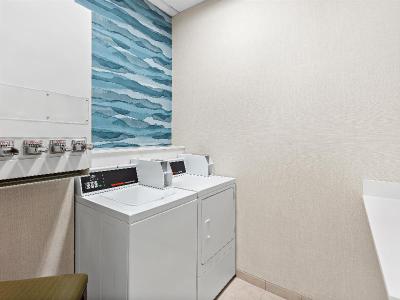 Hampton Inn & Suites Bolingbrook