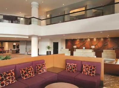 Hilton East Brunswick Hotel & Executive Meeting