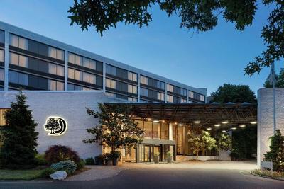 DoubleTree by Hilton Somerset Hotel & Conf Ctr