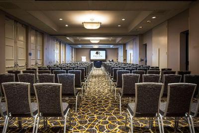 DoubleTree by Hilton Newark - Fremon