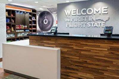 Hampton Inn & Suites Winston-Salem/University