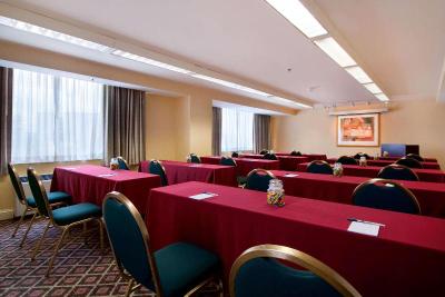 Homewood Suites by Hilton Falls Church - I-495 @ R