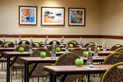 DoubleTree by Hilton Hotel Carson