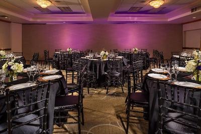 DoubleTree by Hilton Hotel Carson