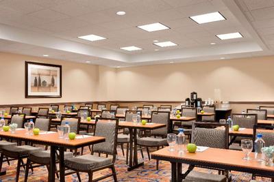Embassy Suites by Hilton SantaClara Silicon Valley