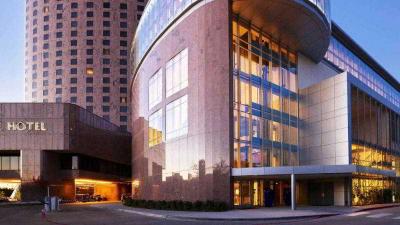 Renaissance Dallas Hotel