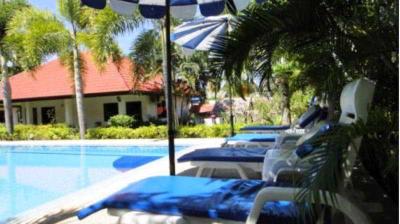 Smile House & Pool