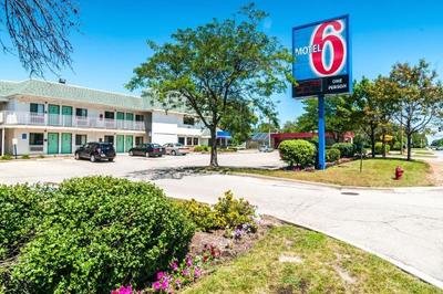 Motel 6 Chicago O'Hare
