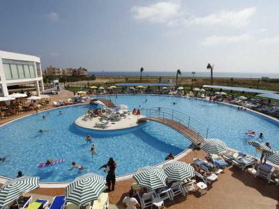 Cenger Beach Resort & Spa 