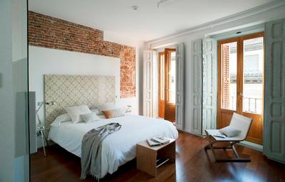 Eric Vokel Madrid Suites