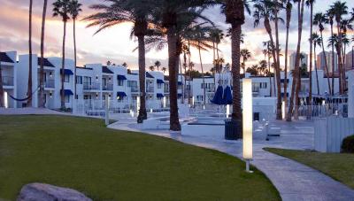 Serene, a Vegas Resort
