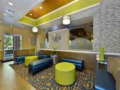 Comfort Inn & Suites Universal Orlando Resort