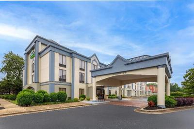 Wingate by Wyndham Greensboro/Coliseum