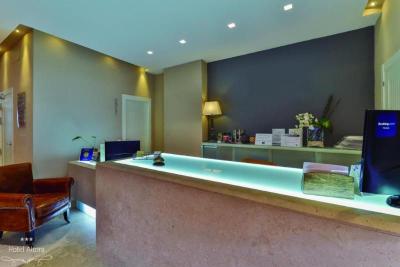Hotel Altora    