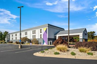 Spark by Hilton Stevensville