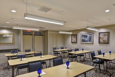 Homewood Suites by Hilton Hartford Windsor Locks