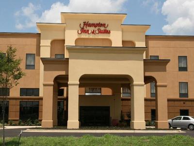 Hampton Inn & Suites West Point