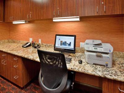 Hampton Inn & Suites Aberdeen