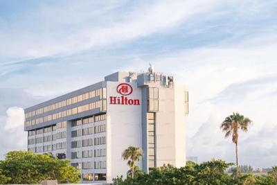 Hilton Palm Beach Airport