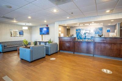 Holiday Inn Express Newark Airport Elizabeth