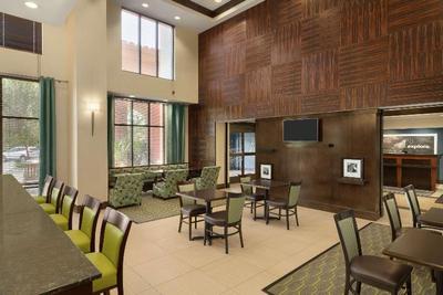 Hampton Inn & Suites Thousand Oaks, CA