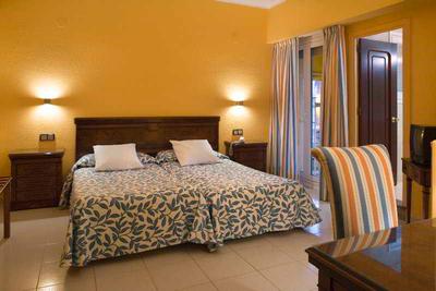Rovira Hotel