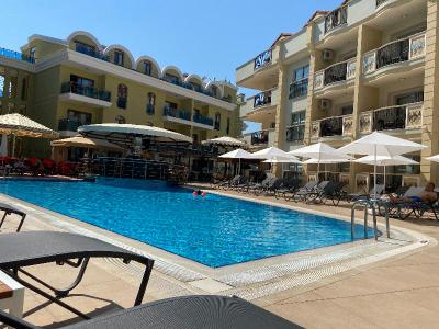 Club Karakas Apart Otel