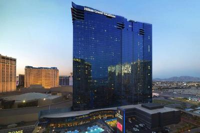Hilton Grand Vacations Club Elara Center Strip