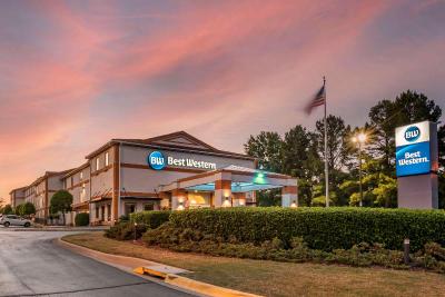 Best Western Carlton Suites