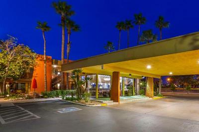 Best Western Royal Sun Inn & Suites
