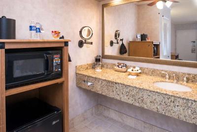 Best Western Plus Black Oak