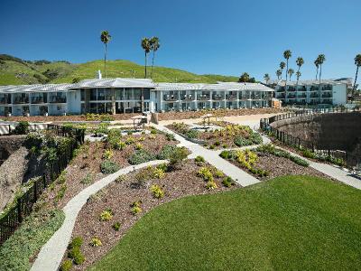 Shore Cliff Hotel