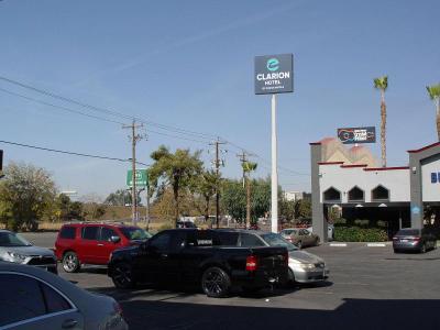 Hiltop Hotel 