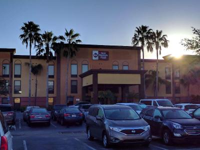 Best Western Plus Universal Inn