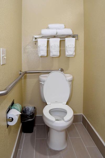 Baymont by Wyndham Orlando East