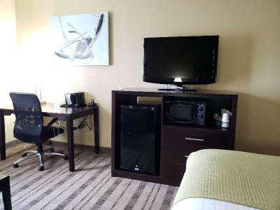 Best Western Edgewater Inn